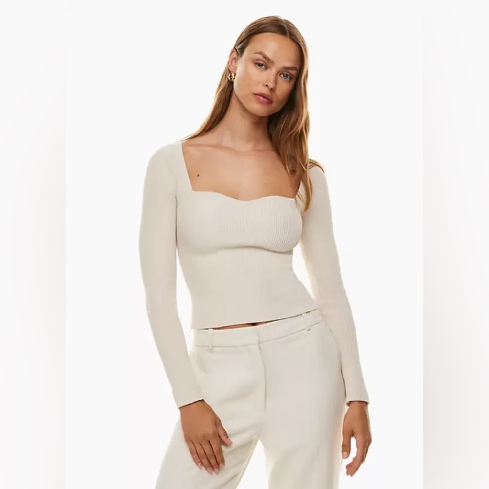 Aritzia Babaton Sculpt Knit Sweetheart Long Sleeve - Matte Pearl